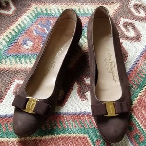 Vintage Ferragamo Vara Bow Heel 10.5n